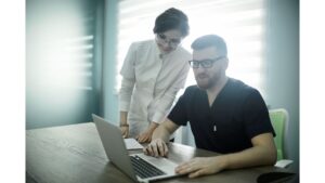 Aprimore a eficiência e a qualidade da sua clínica com as soluções personalizadas oferecidas pela RCS.